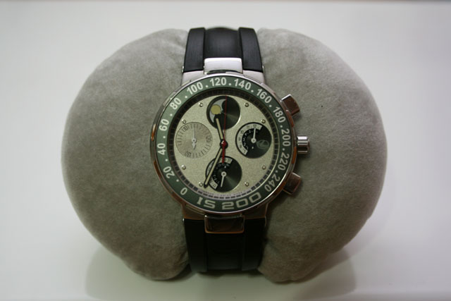 ebel lexus_is200_watch_front.jpg