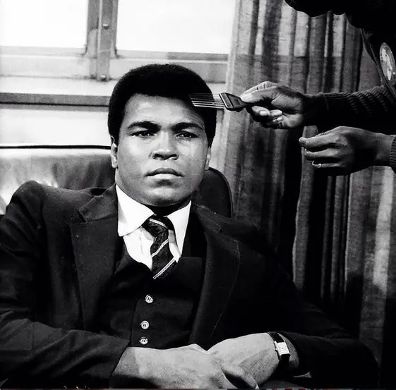 muhammed-ali-cartier-tank-2.jpg