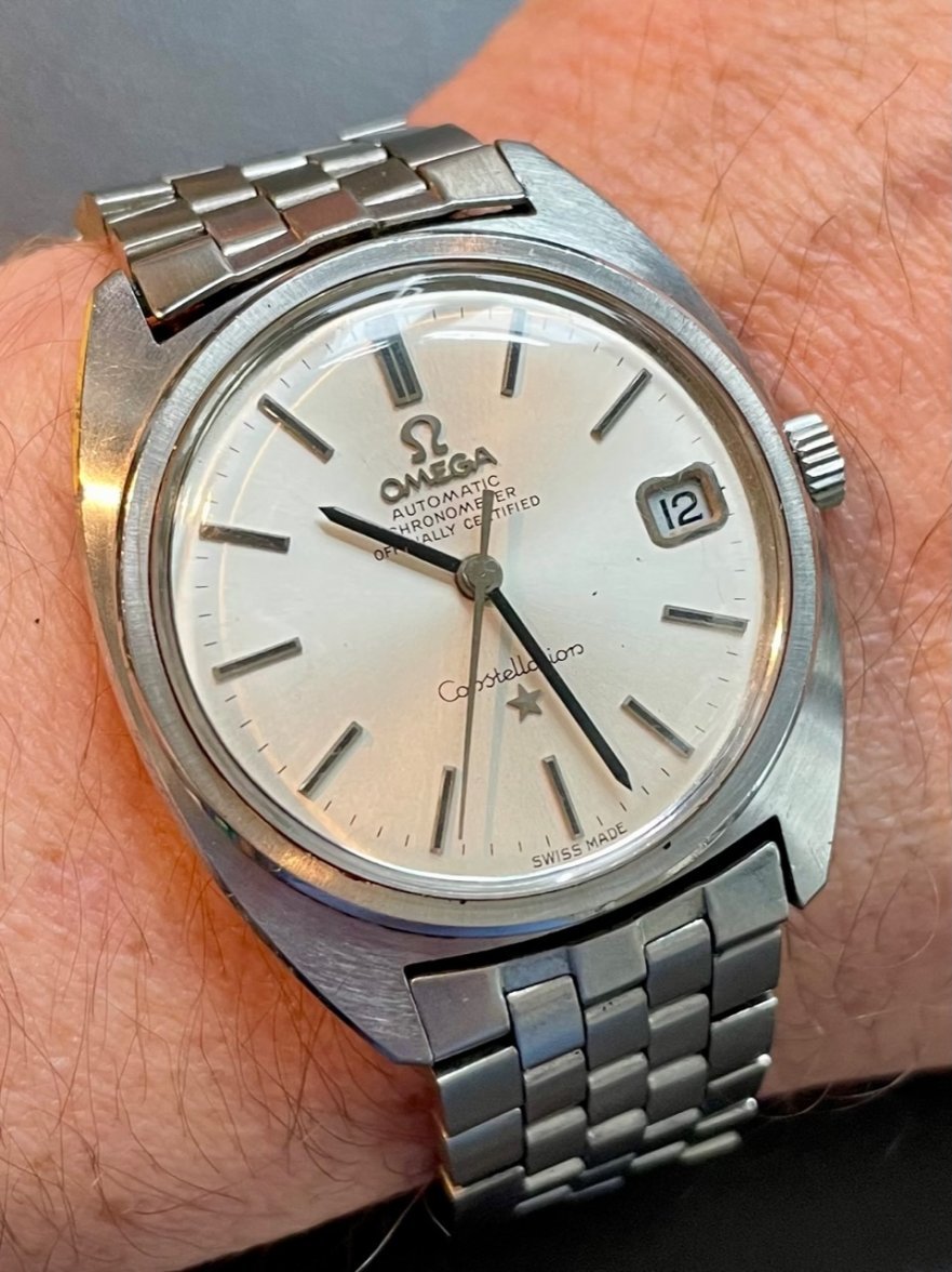 Omega 168017 1.jpg