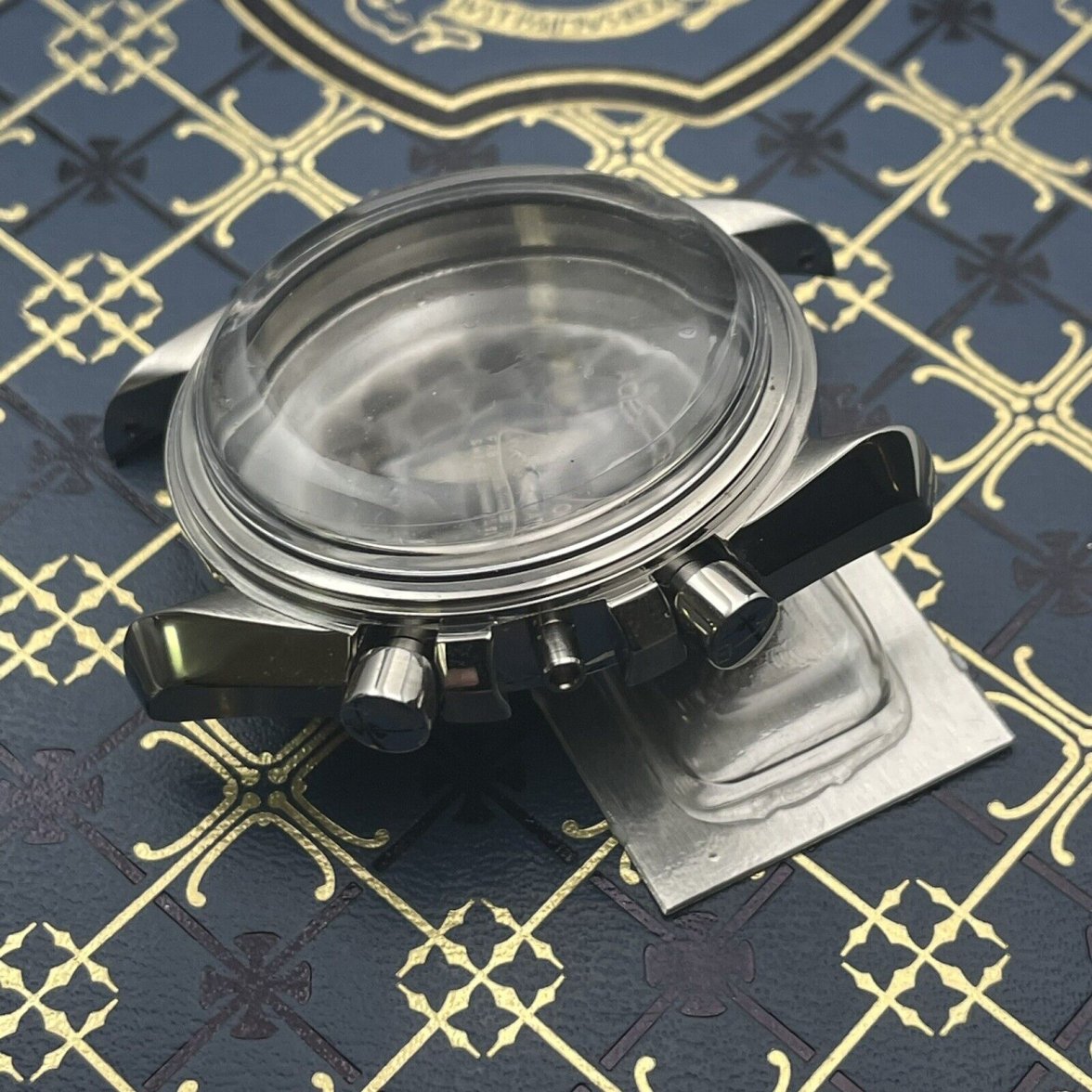 Service Case 002.jpg