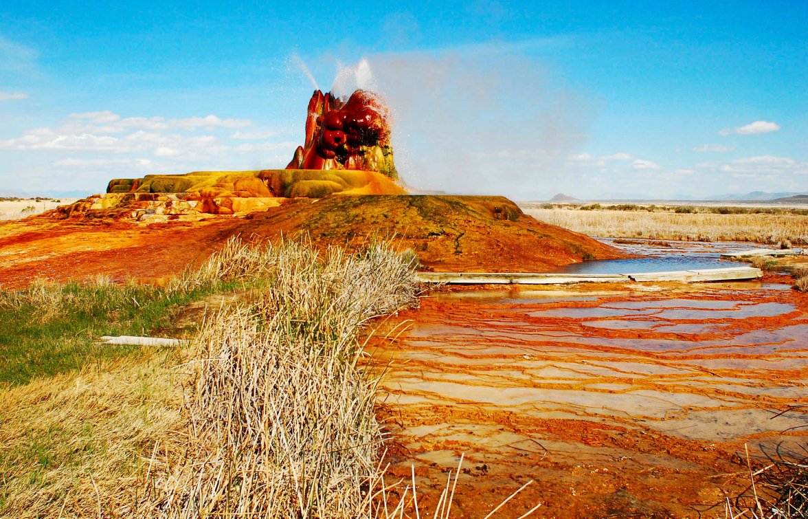 Fly Geyser - Black Rock Desert NV.JPG