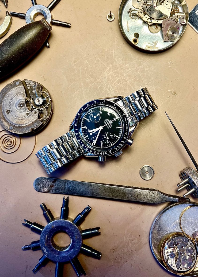 Omega Speedmaster reduced.jpg