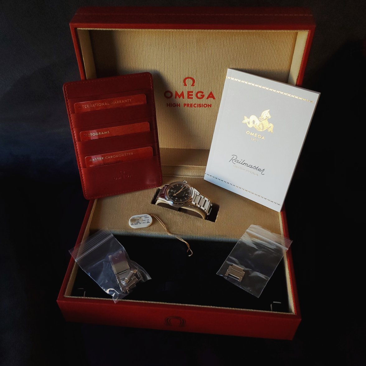 Edit851673Kit1.jpg Edit851673Kit1.jpg