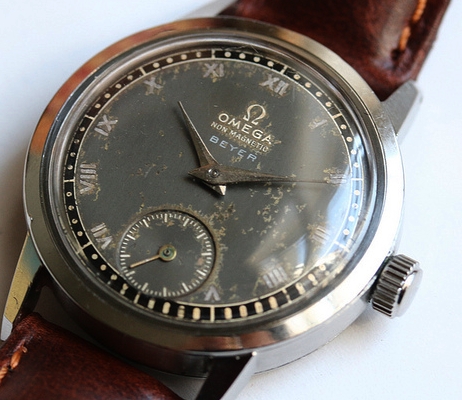 Omega Beyer 1.jpg