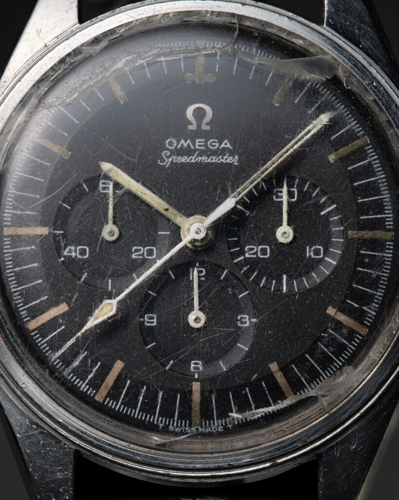 OMEGA_Speedmaster_Gene-Cernan_105.003_Apollo_17_Detail_Hands_4_5_HD-819x1024.jpg