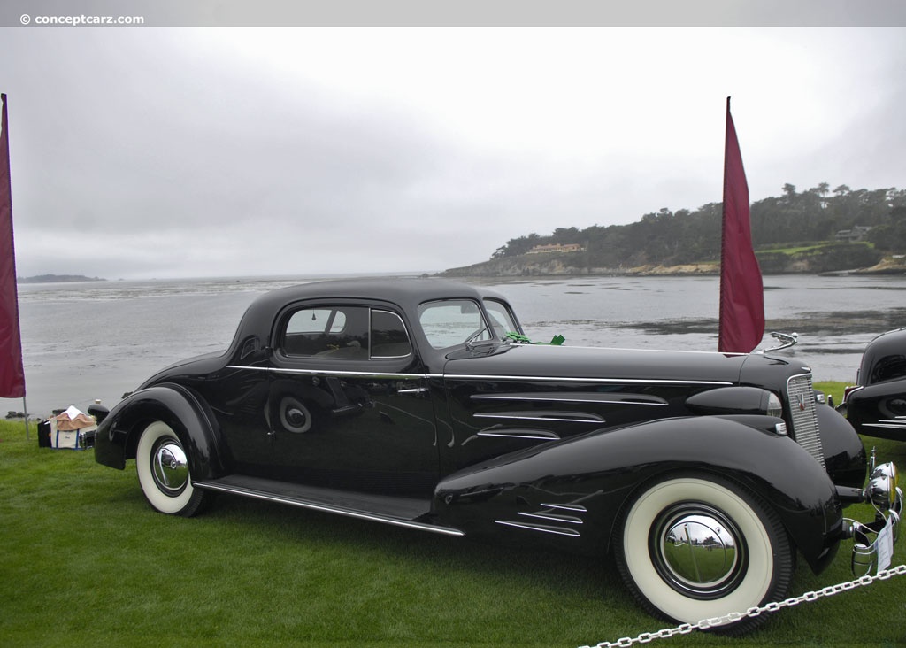 37-Cadillac_V16-90_Coupe-DV-08_PBC_010.jpg