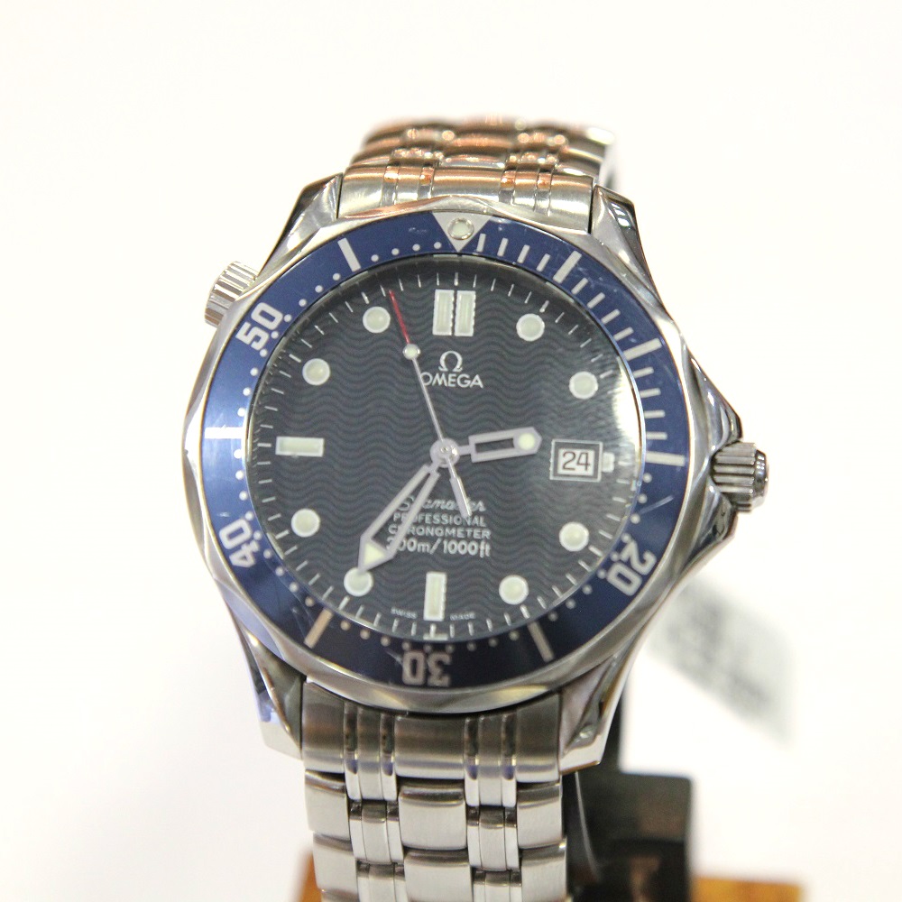 Omega Seamaster blue 2.jpg