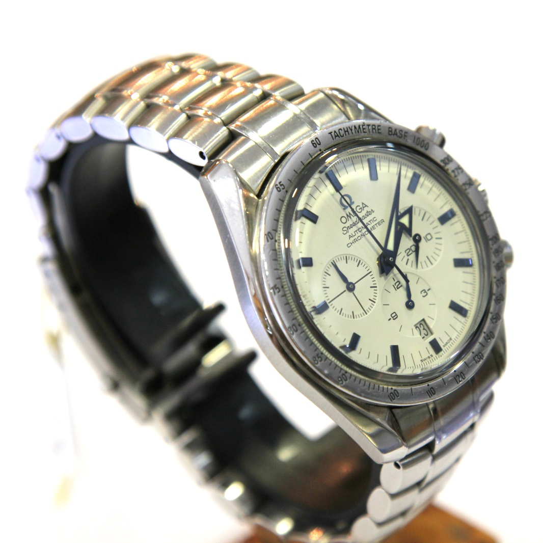 omega speedmaster white 1.jpg