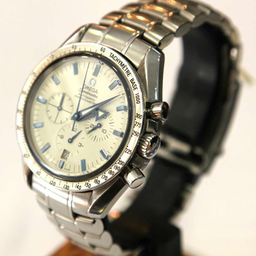 omega speedmaster white 2.jpg