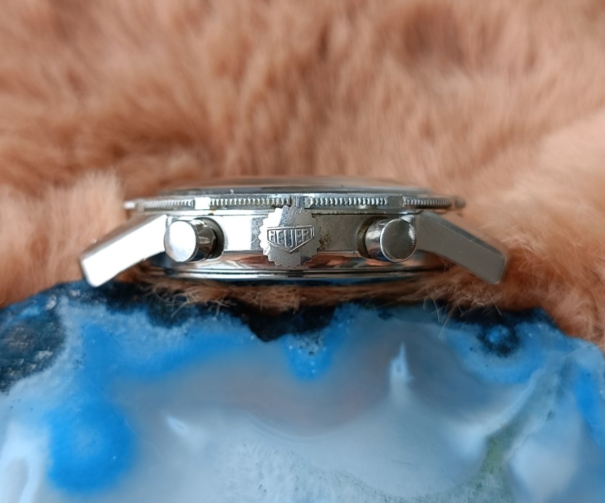 Enzo_Heuer 7763 Crown Side.jpg
