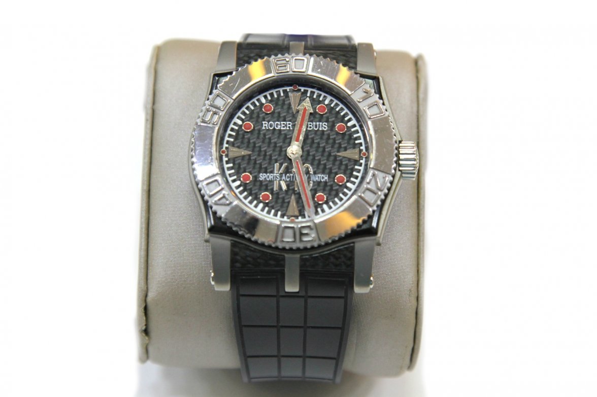 Roger Dubuis Easy Diver k10 1.jpg
