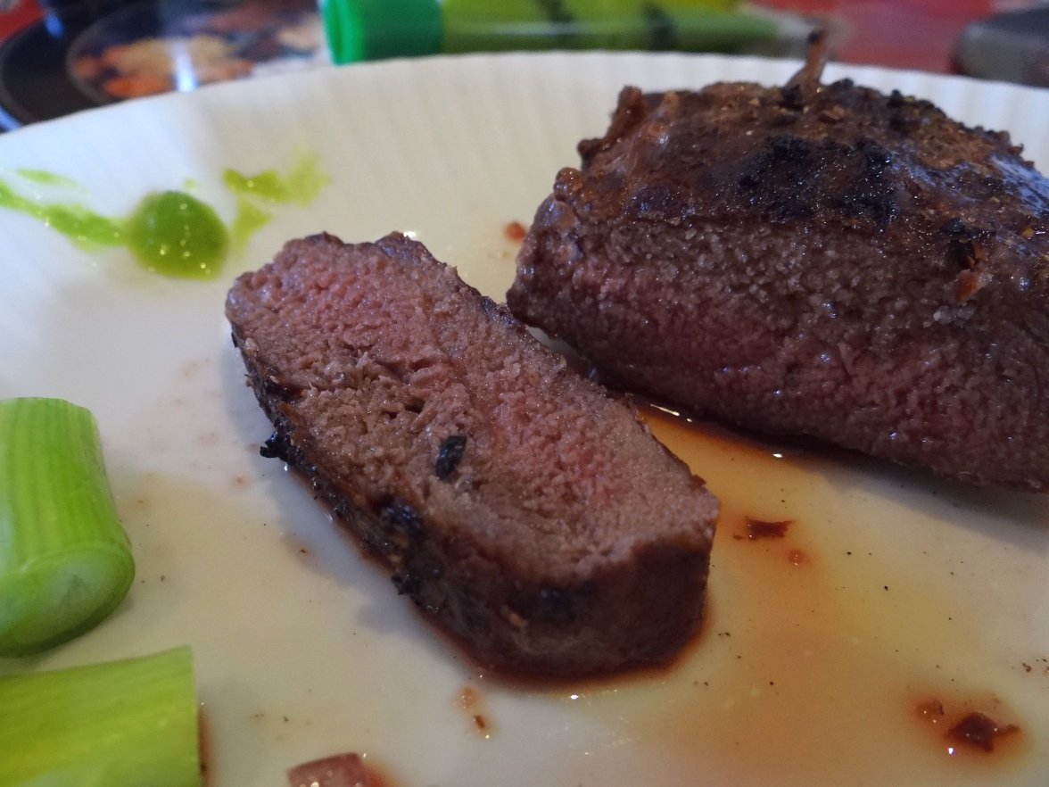 VEN STEAK 3 190823.jpg