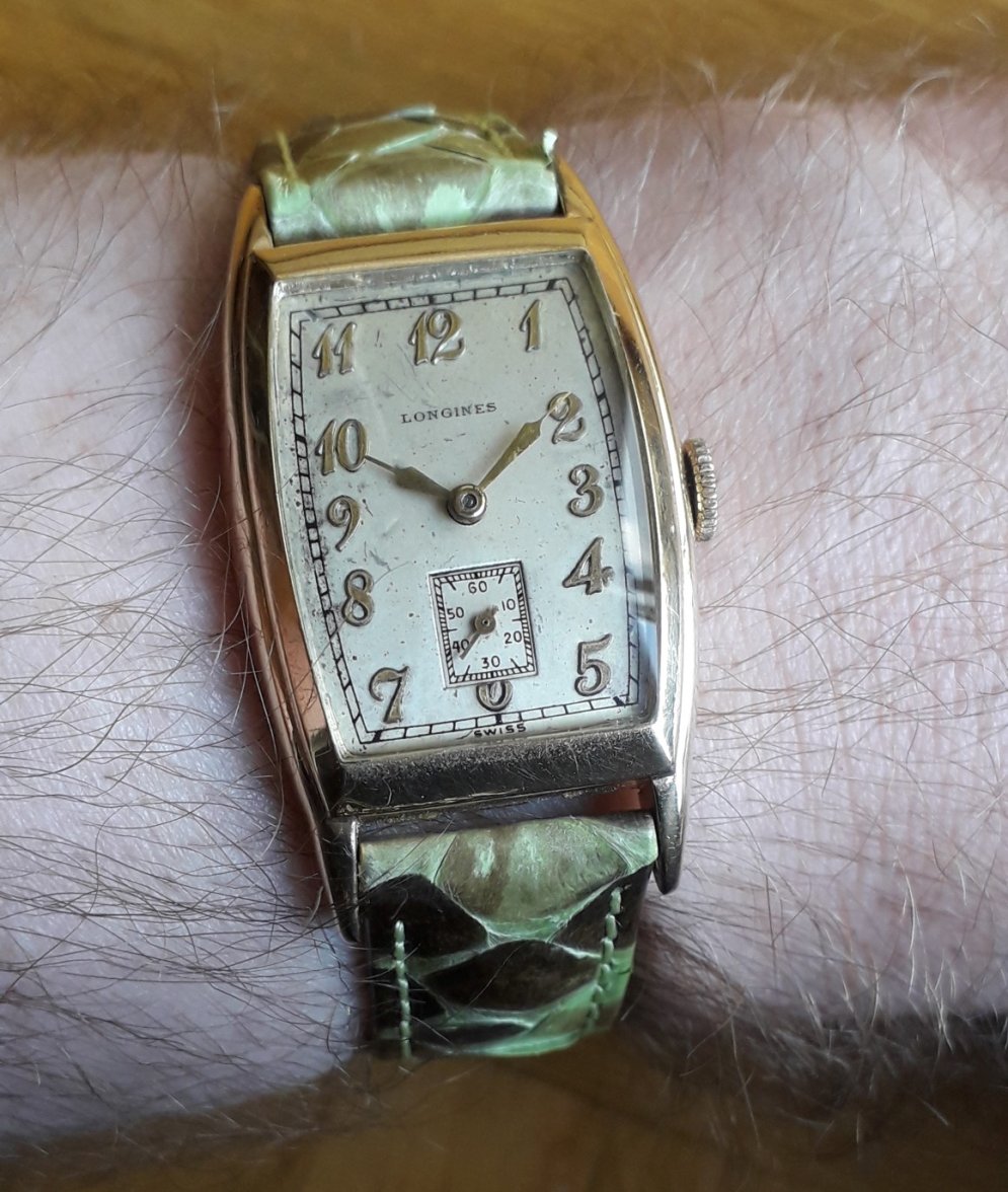 Longines10L wristshot 08.jpg