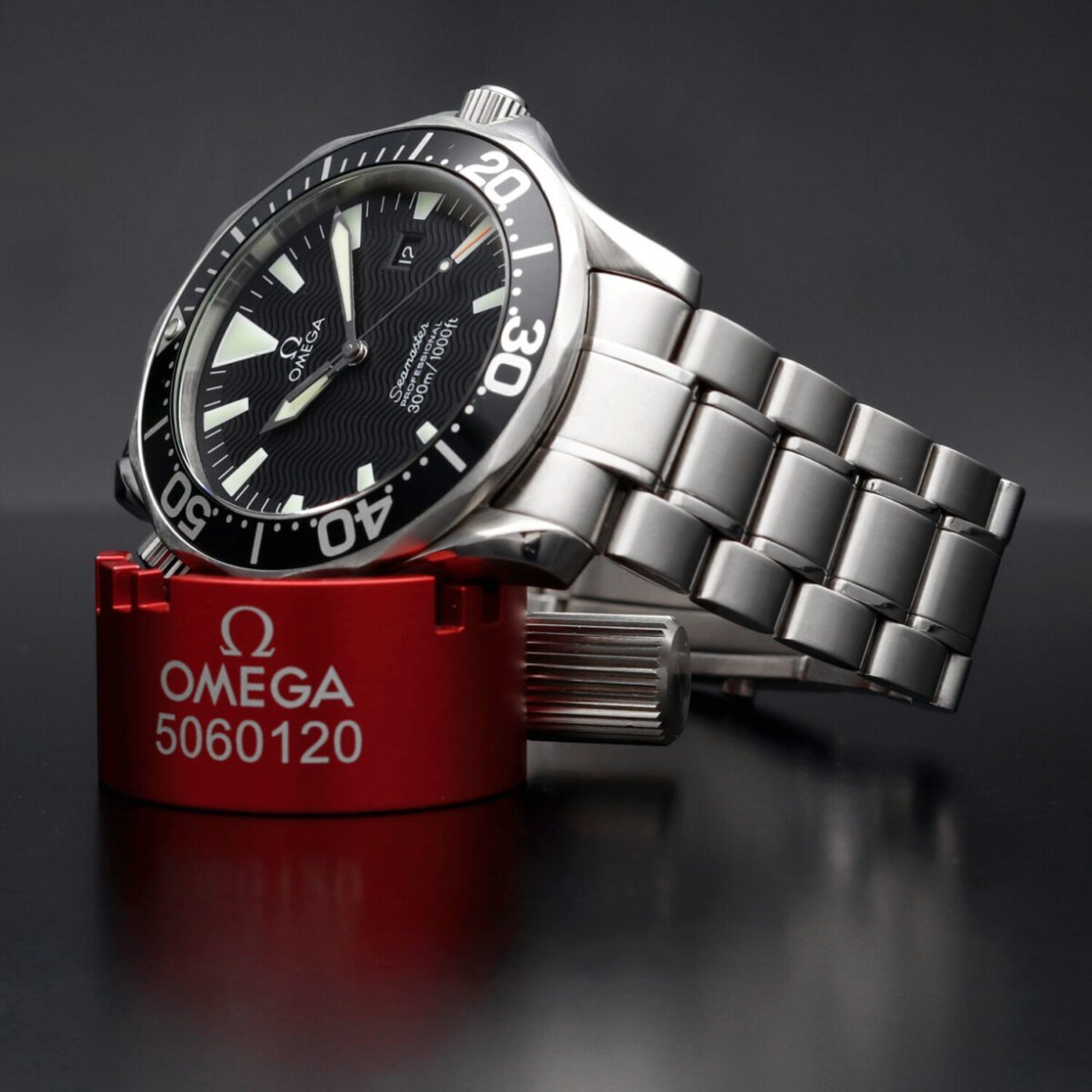 Omega-22645000-seriale-5724-box-and-paper_8-1200x1200.jpg