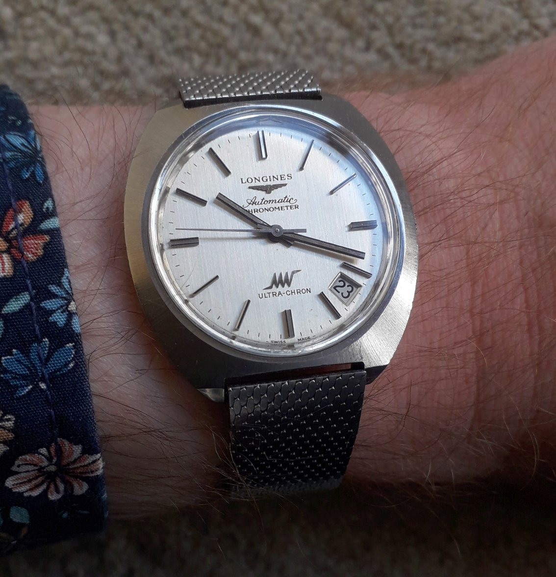 Longines Ref 8355 wristshot 02.jpg
