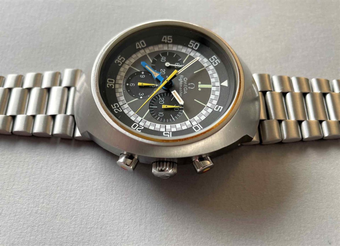 Omega_Flightmaster_145036_chronoscope_collector_watches_3.jpg