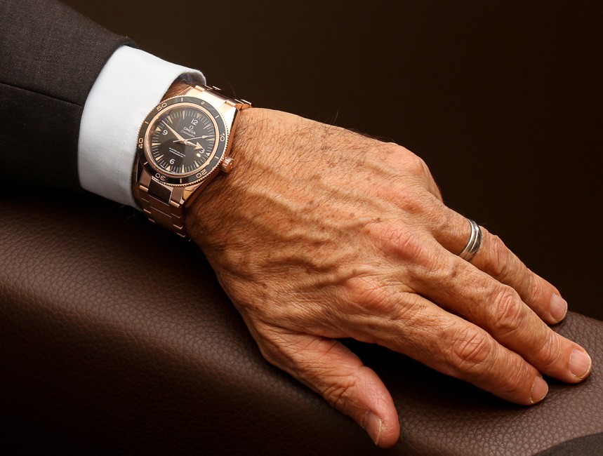 Omega-Seamaster-300-Master-Co-Axial-watch-39.jpg