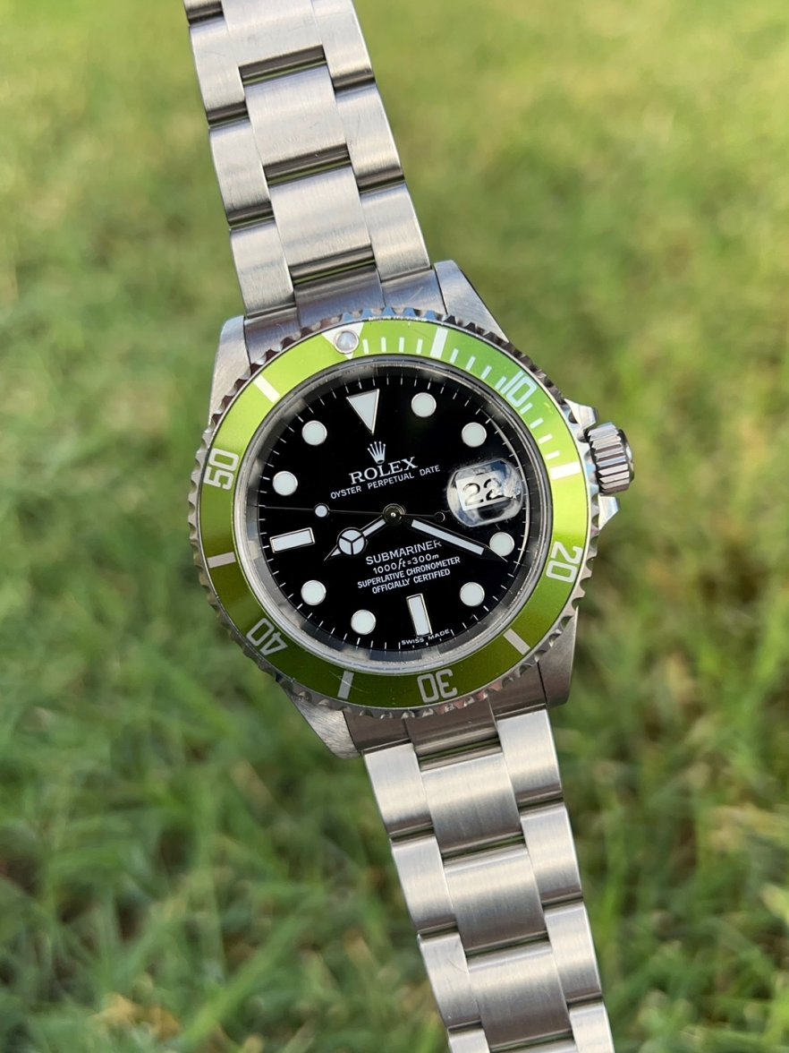 Rolex Submariner 16610LV Kermit For Sale - Green Bezel