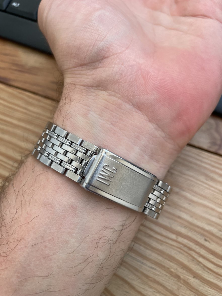 E6C383FD-7D57-4680-941A-7CBC062D7CDB.jpeg E6C383FD-7D57-4680-941A-7CBC062D7CDB.jpeg