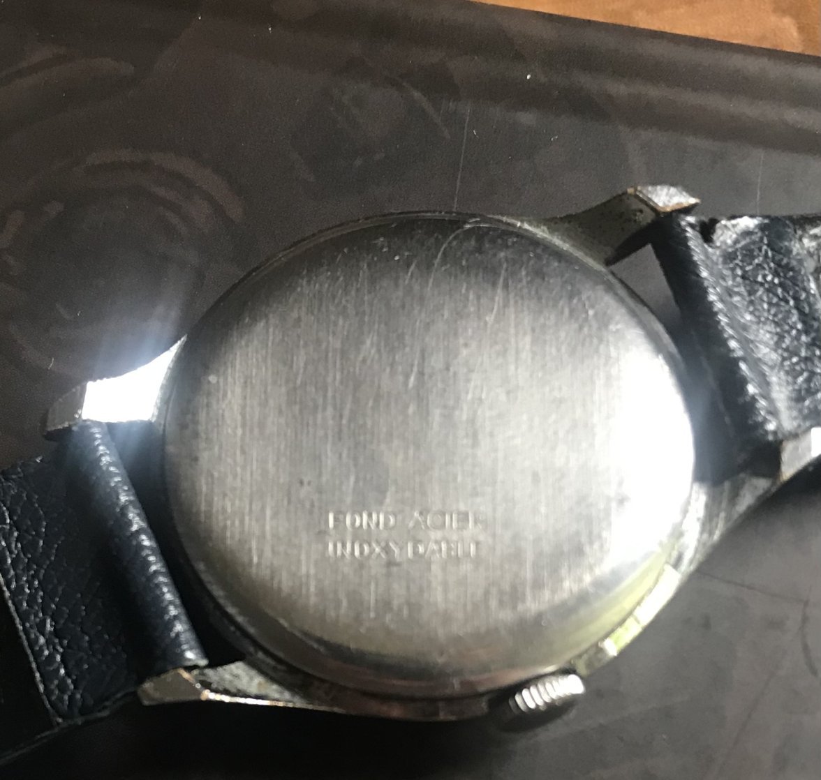 zenith caseback.jpg zenith caseback.jpg