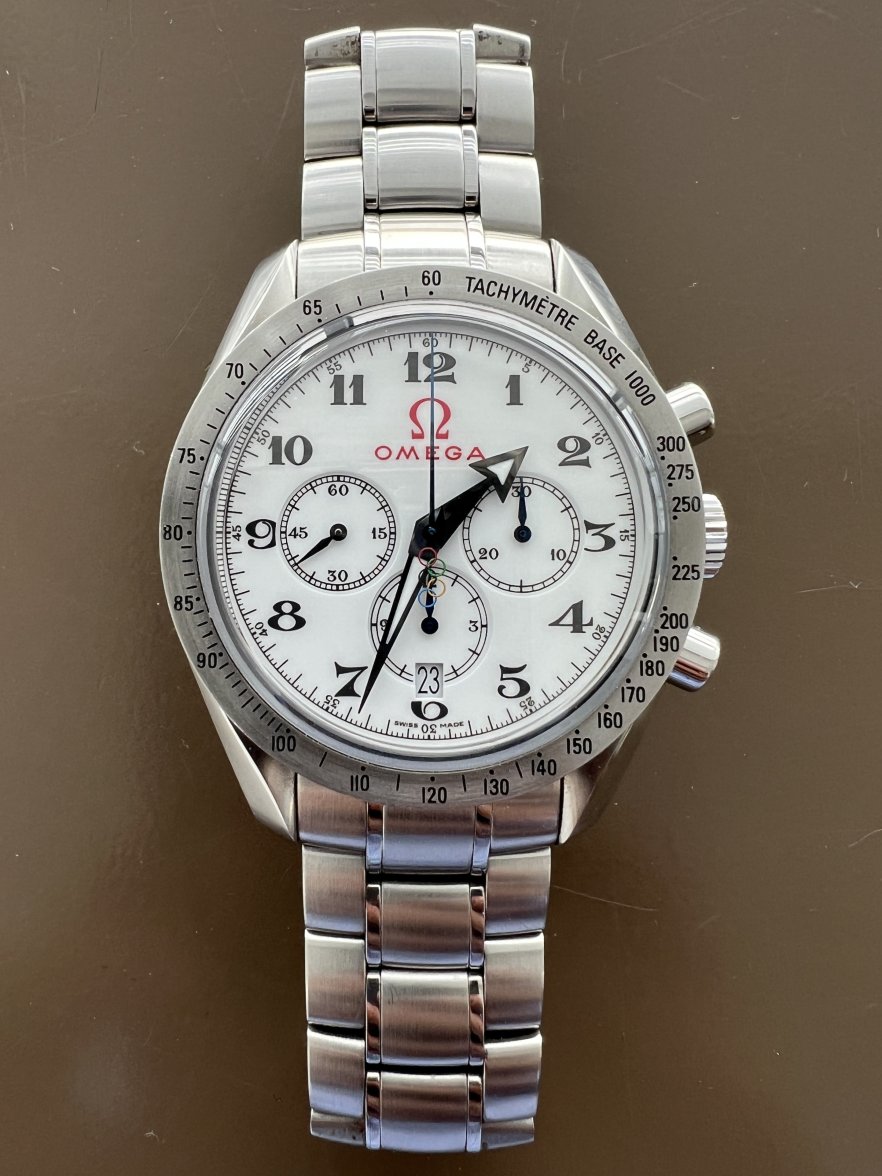 Omega speedmaster broad arrow hotsell olympic edition