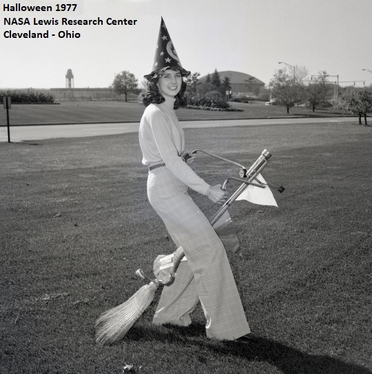 1977_NASA.jpg