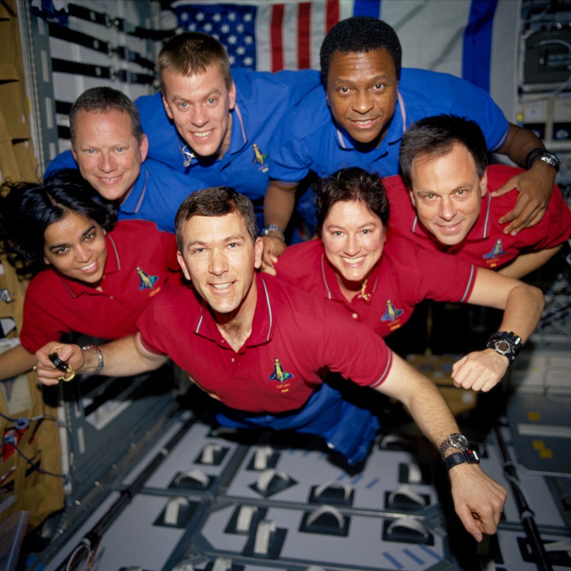 sts107-crew_space.jpg
