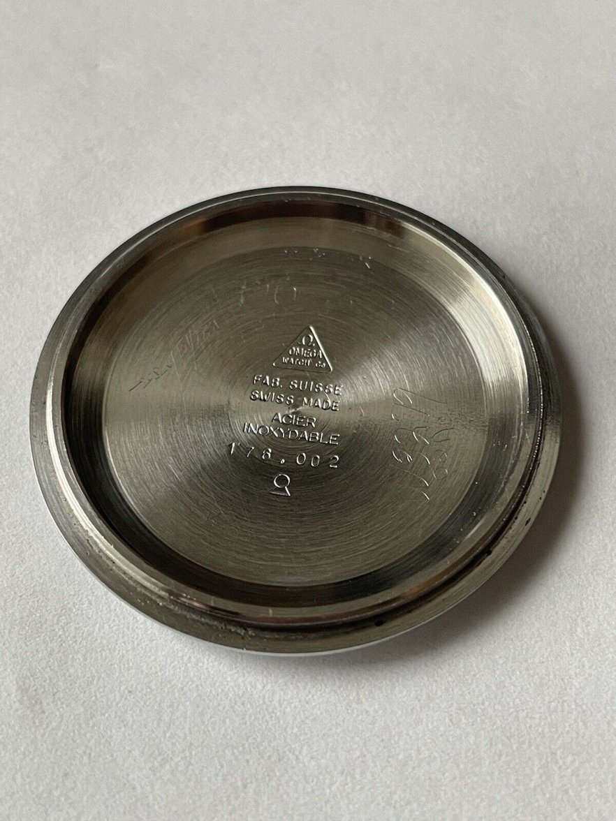 176002 Case Back_001.jpg