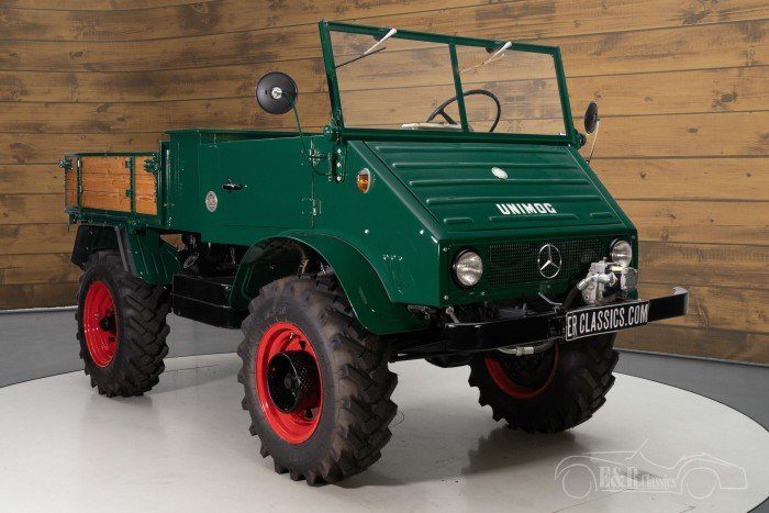 Mercedes Unimog.jpg