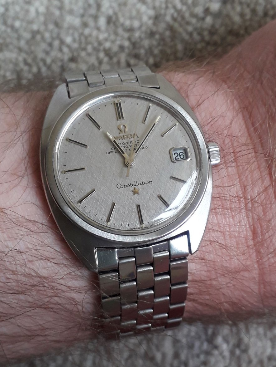 Omega Constellation 168 017 wristshot 01.jpg