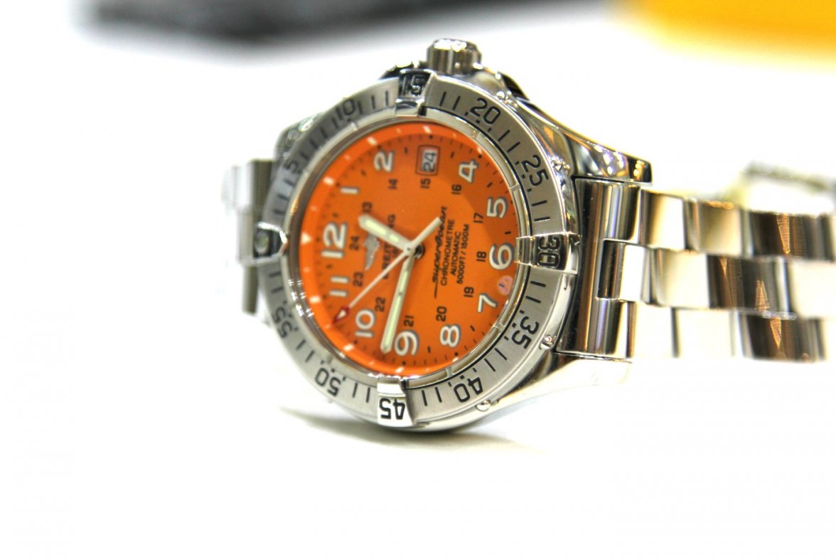 Breitling Superocean Chronometer Automatic A17360 9.jpg