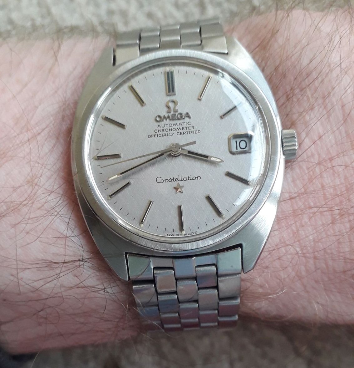 Omega Constellation 168 017 wristshot 03.jpg