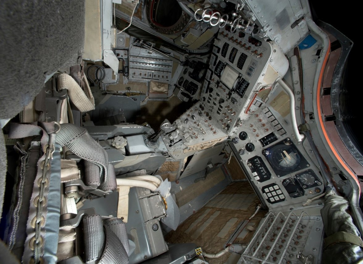 GEMINI-cockpit.jpg