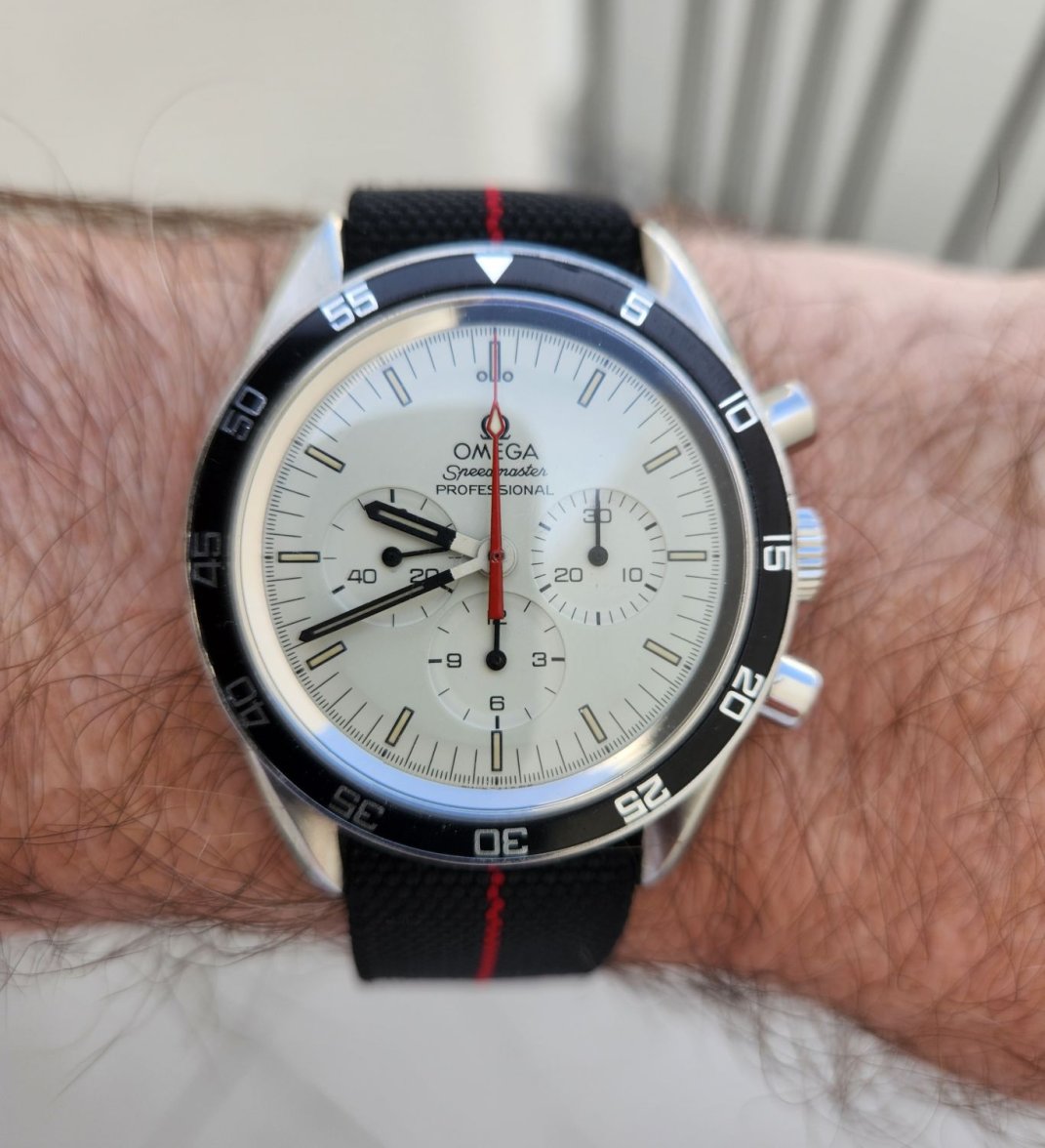 white dial1.jpg
