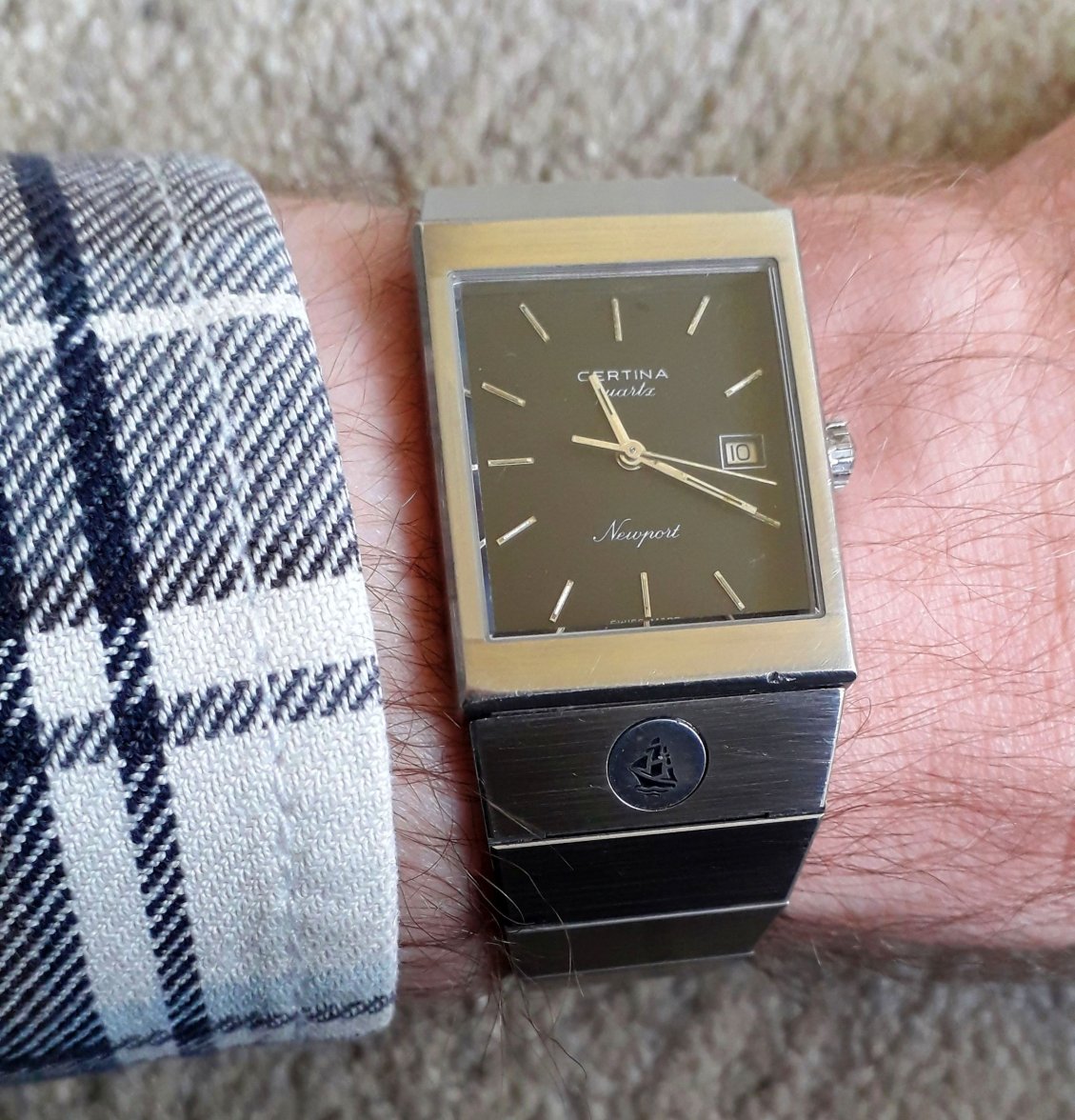 Certina Newport wristshot 03.jpg