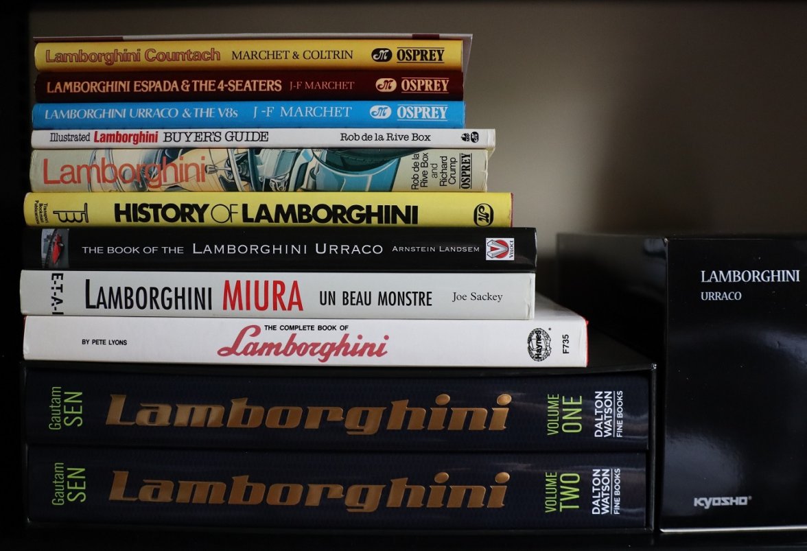 Books_Lamborghini_MWU.jpg