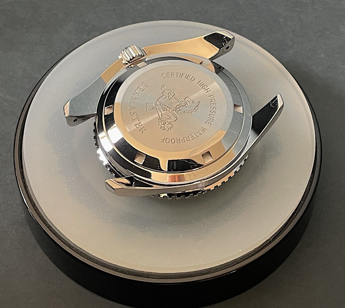 Back_1.JPG Back_1.JPG