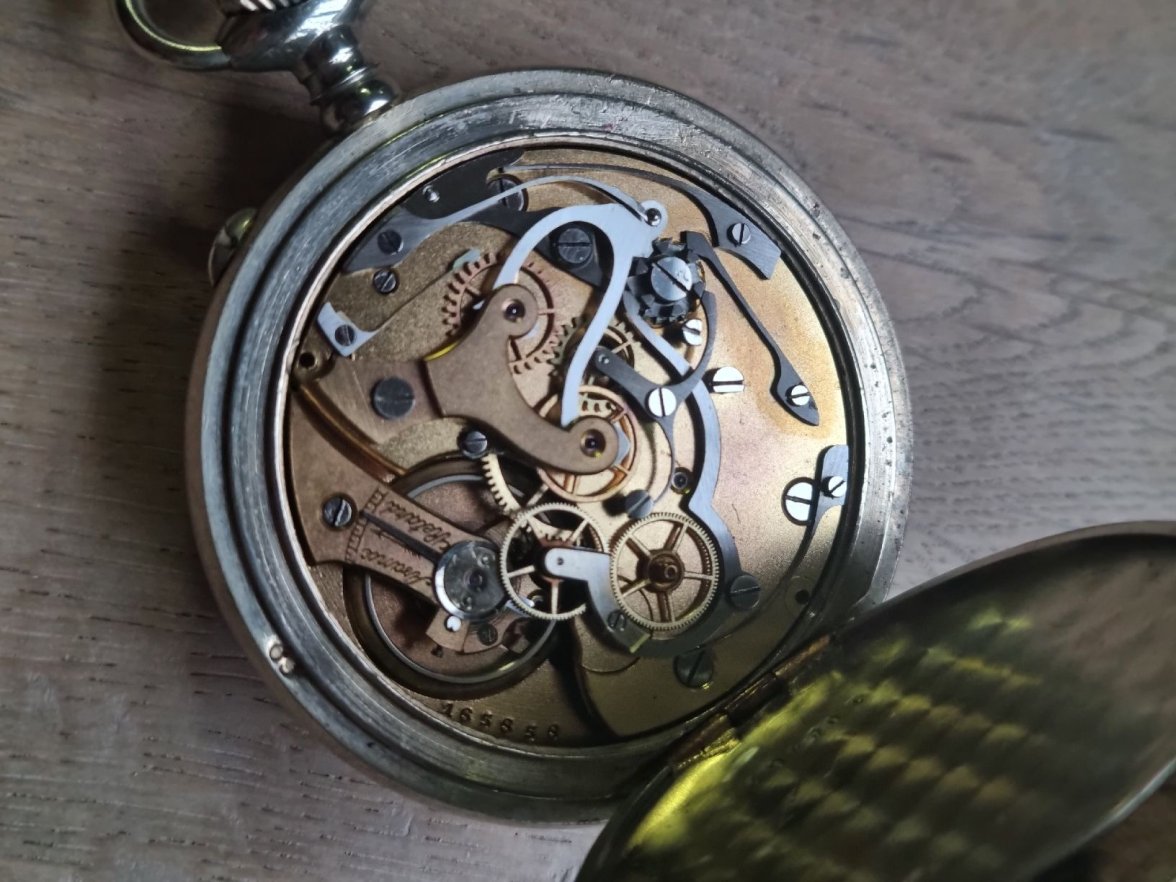 chronographe-de-poche-universal (1).jpg