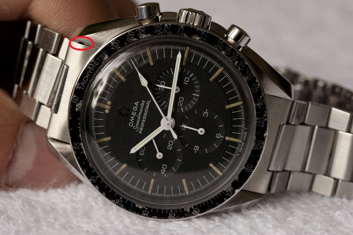 Beschadiging t.g.v. geboord gat in rechterpoot-2.jpg