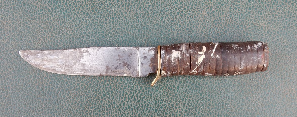 VIC KNIFE 1.jpg