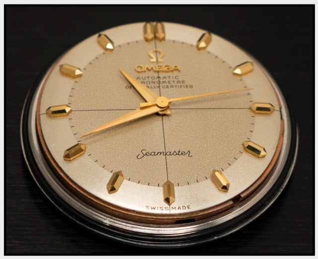 omega2920dial.jpg