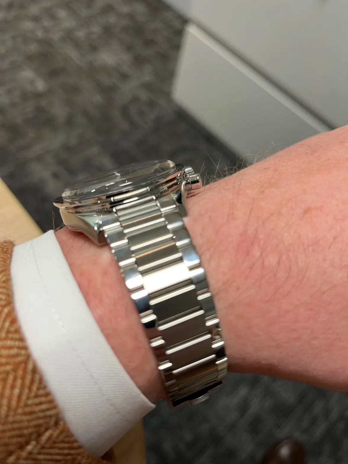 omega_7994036.webp omega_7994036.webp