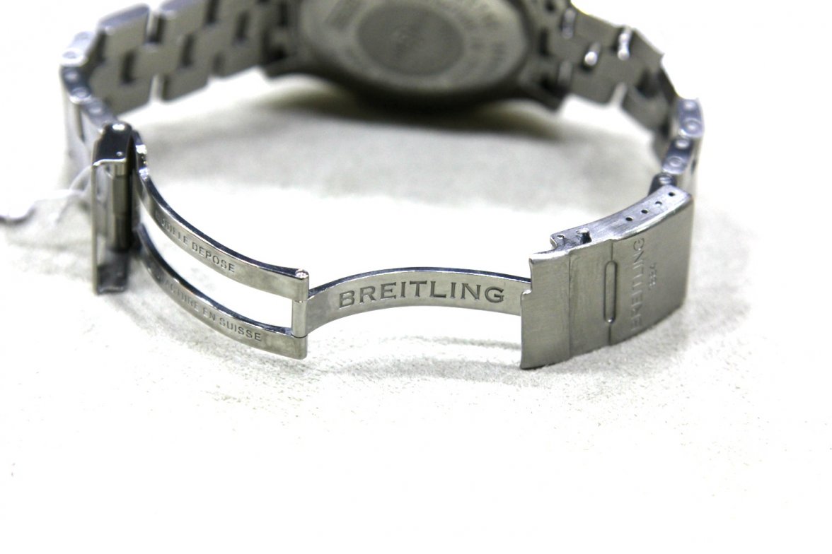 Breitling colt a74380 8.jpg