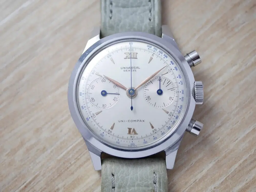 Universal_Geneve_chronograph_1.webp