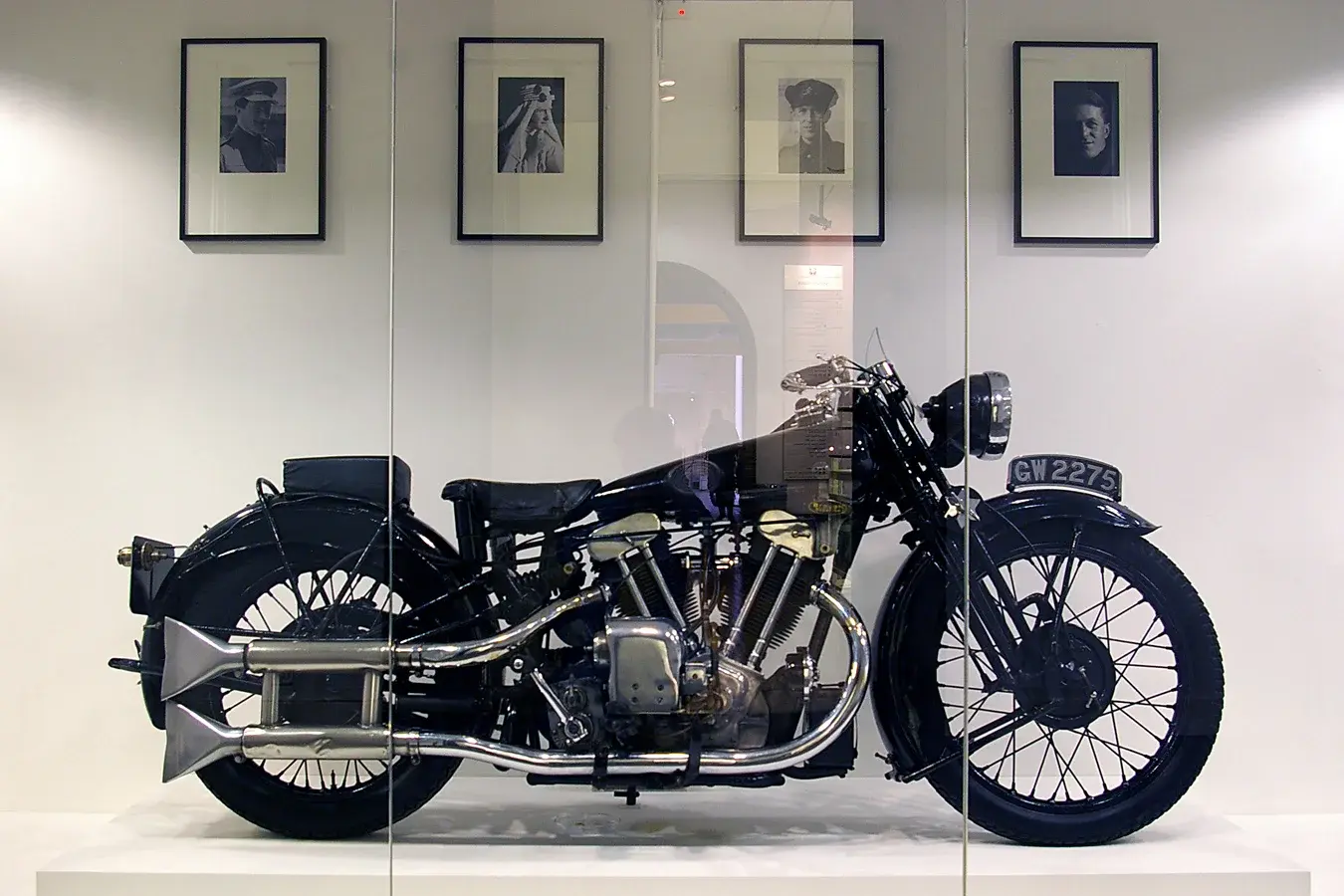 Brough_Superior_of_T.E._Lawrence.webp