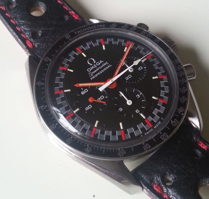Red racing dial 145.012.jpg