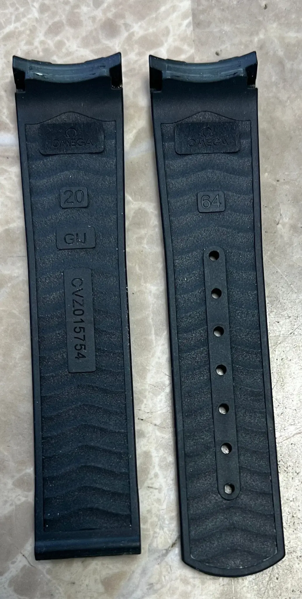 SOLD - Omega OEM Seamaster 20 MM Rubber Band Reference