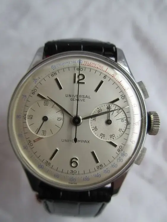 universal-geneve-uni-compax-chro.webp
