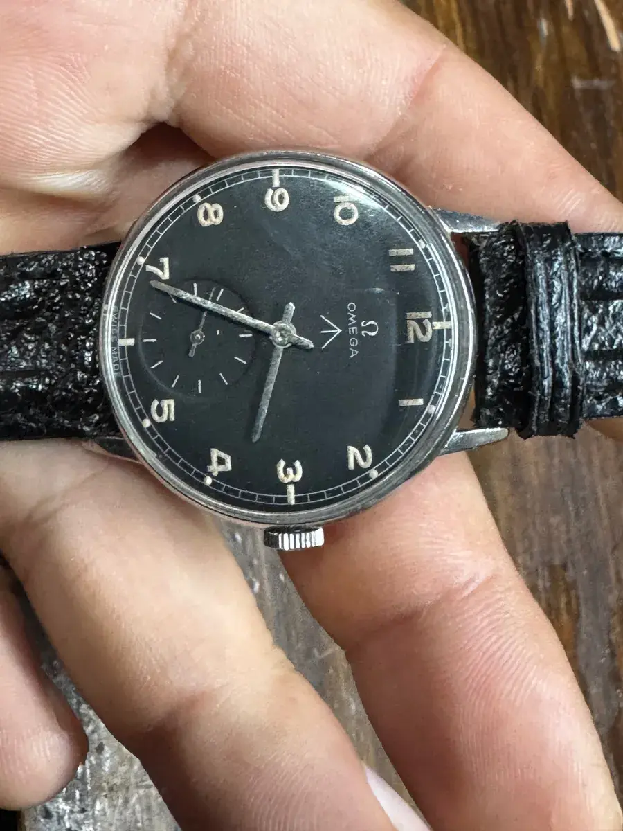 OMEGA MILITAR 1.webp