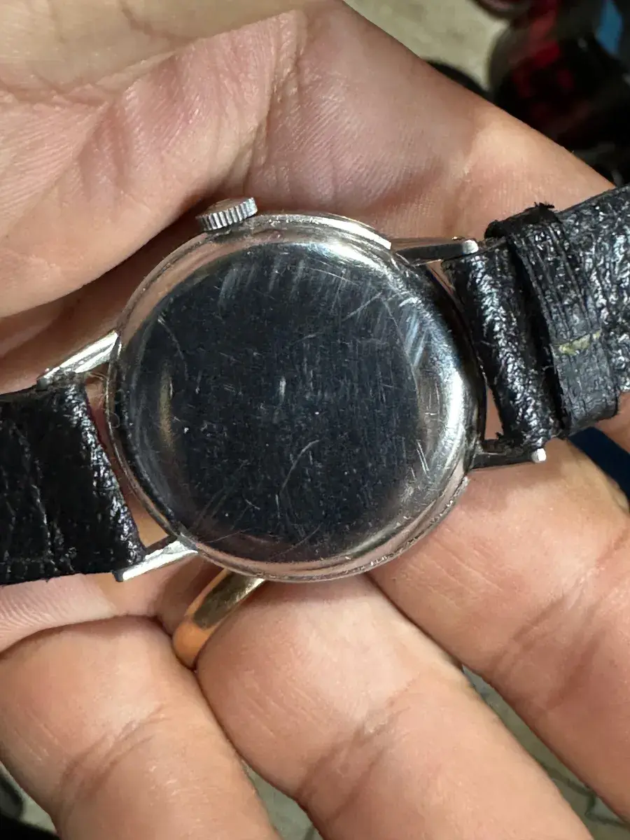 OMEGA MILITAR 4.webp